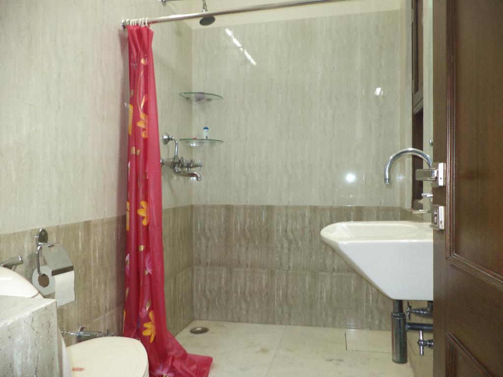 Mohini Home Stay Агра Екстериор снимка